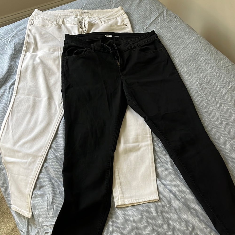 Bundle of 2 New/Like New - Old Navy Mid Rise Skinny Jeans